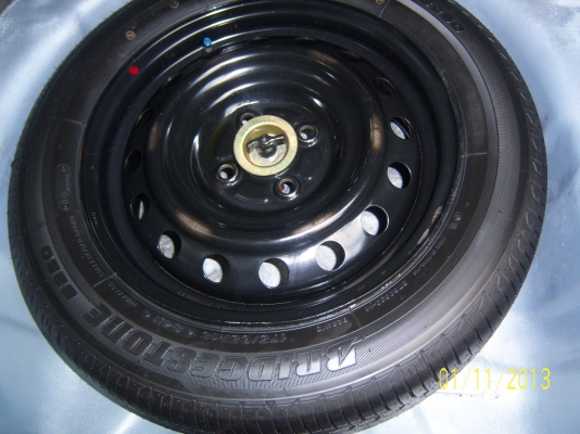 ยางอะไหล่ 175 65 15 ปี 12  พร้อมกะทะล้อ ใหม่กริ๊บ