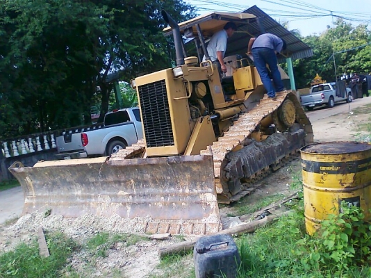 รถแทรคเตอร์ CAT D4H LGP รถสวยกิ๊บ มีทะเบียนครบ