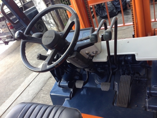 ขายรถยกโตโยต้า TOYOTA 5FD20 ขนาด 2 ตัน เครื่องดีเซล เกียร์ออโต้ (002)