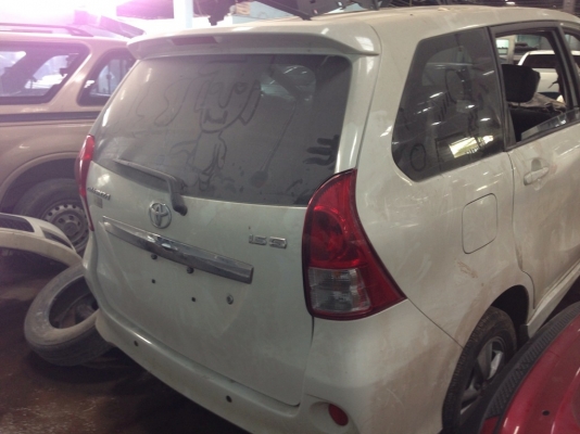 ขายซาก ทำอะไหล่ โตโยต้า new avanza 75,000
