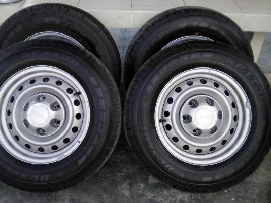 แม็ก15 ยาง215/70/15ปี13