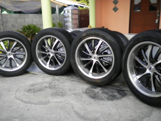 แม็ก20พร้อมยาง265/50/20 งามฝาครบ