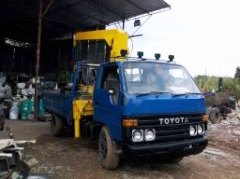 รถหกล้อ TOYOTA 115 แรงม้า รถปี 33 ติดเครน ทาดาโน่ 2.9 ตัน รถพร้อมใช้ มีทะเบียนครบ