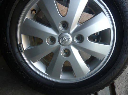 เหลือแม็กซ์ AVANZA2012 ใช้งานน้อยมาก ล้อสวยยางสวยกว่า