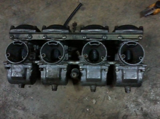 คาร์บู suzuki gsx750,gsx250 คาร์บู kawasaki gpz250 ฝาแดงsuzuki bandit คาร์บู suzuki gsx750,gsx250 คาร์บู kawasaki gpz250 ฝาแดงsuzuki bandit