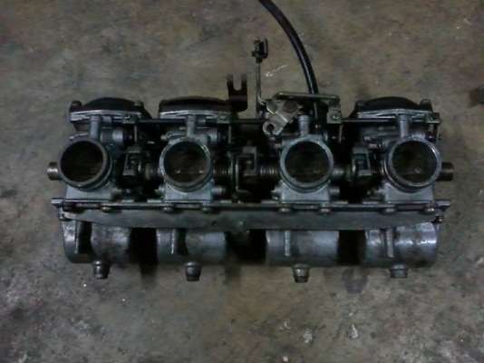 คาร์บู suzuki gsx750,gsx250 คาร์บู kawasaki gpz250  ฝาแดงsuzuki bandit