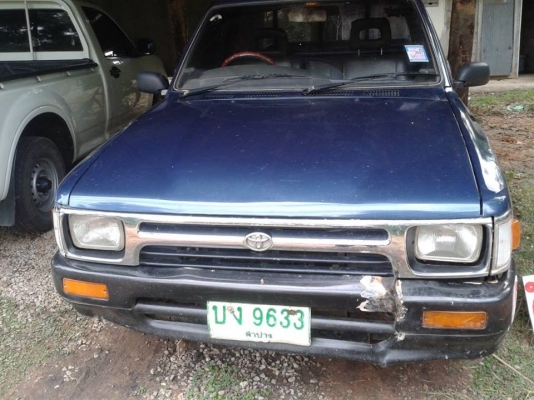 รถกระบะ TOYOTA  HILUX ปี 33 2500 CC รถพร้อมใช้ มีทะเบียนครบ