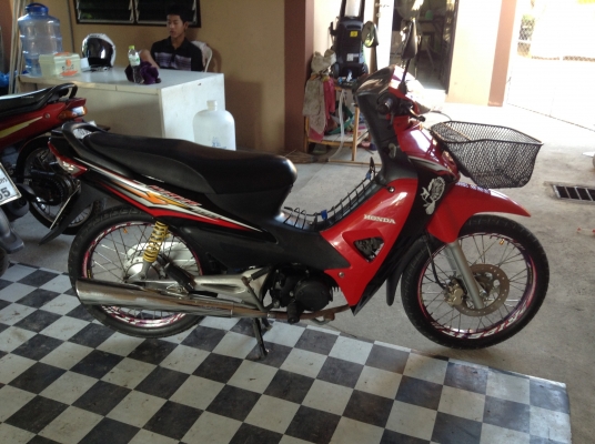 ขาย!!!เวฟ100ยูบ๊อก ปี52 รถเครื่องดีคับ มีเล่มทะเบียนครบ ภาษีไม่หมด