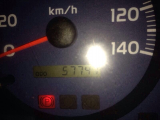 รถฮีโน่ 6 ล้อดั้ม 150 แรงม้า ปี 53  ( รถวิ่ง 57,xxx กม. )  สนใจติดต่อ 081 - 6079515