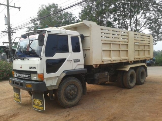 ขายรถบรรทุกสิบล้อดั๊มพ์ Mitsubishi TD เครื่อง 6D16 turbo ซีเรียล 5,977 ปี 43 ด.โคราช