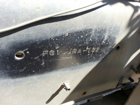 รถฮีโน่ 6 ล้อดั้ม FG1J  220 แรงม้า ปี 50  ( รถวิ่ง 243,xxx กม. )  สนใจติดต่อ 081 - 6079515