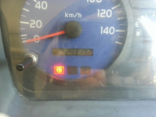 รถฮีโน่ 6 ล้อดั้ม FG1J  220 แรงม้า ปี 50  ( รถวิ่ง 243,xxx กม. )  สนใจติดต่อ 081 - 6079515