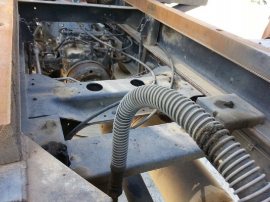 รถฮีโน่ 6 ล้อดั้ม FG1J  220 แรงม้า ปี 50  ( รถวิ่ง 243,xxx กม. )  สนใจติดต่อ 081 - 6079515