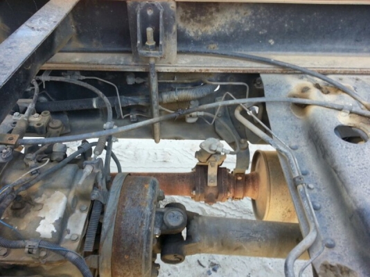 รถฮีโน่ 6 ล้อดั้ม FG1J  220 แรงม้า ปี 50  ( รถวิ่ง 243,xxx กม. )  สนใจติดต่อ 081 - 6079515