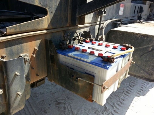 รถฮีโน่ 6 ล้อดั้ม FG1J  220 แรงม้า ปี 50  ( รถวิ่ง 243,xxx กม. )  สนใจติดต่อ 081 - 6079515