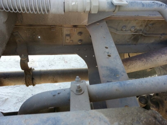 รถฮีโน่ 6 ล้อดั้ม FG1J  220 แรงม้า ปี 50  ( รถวิ่ง 243,xxx กม. )  สนใจติดต่อ 081 - 6079515