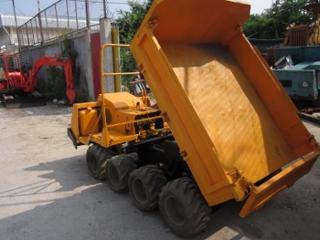 ขาย-รถบรรทุกล้อยาง Dumper เครื่องยนต์ดีเซล 2 สูบ MITSUBISHI: DD150  ขับเคลื่อน 8 ล้อ ยกดั๊มไฮโดรลิค