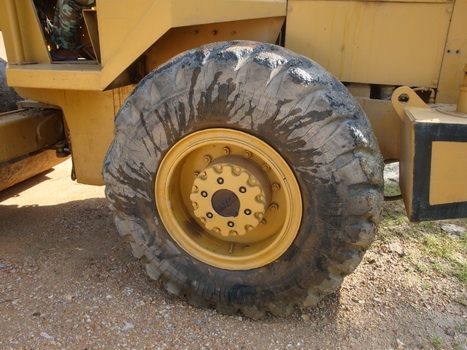 รถบดล้อเหล็ก SAKAI