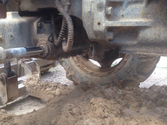 ขายรถไถ KUBOTA 8030 เพลาในเกียร์ธรรมดา สนใจโทร 0819701072