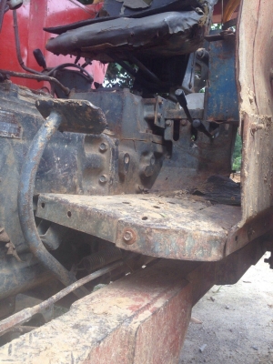 ขายรถไถ KUBOTA 8030 เพลาในเกียร์ธรรมดา สนใจโทร 0819701072