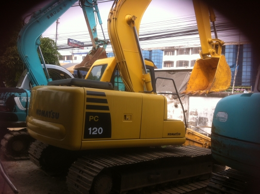 ขายด่วน KOMATSU PC120-6  รถนำเข้ายังไม่เคยใช้งานในไทย