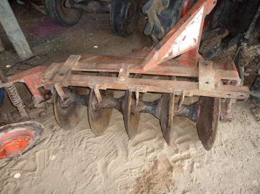 ขายราคา225000บาท รถไถคูโบต้า34แรง มีดันหน้า พร้อมผานหลัง