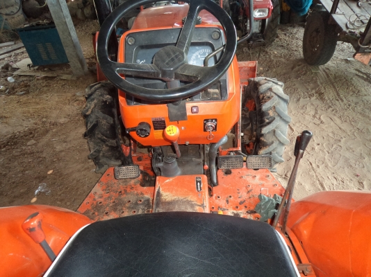 ขายราคา225000บาท รถไถคูโบต้า34แรง มีดันหน้า พร้อมผานหลัง