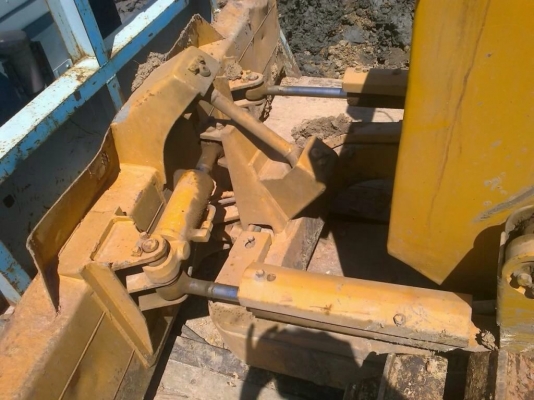 ขายรถแทรคเตอร์ Komatsu D20P-6 รถสวยสภาพพร้อมใช้งาน
