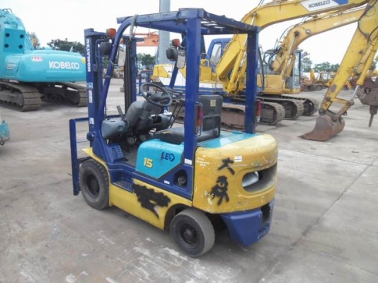 ขายถูก KOMATSU FD15-16ขนาด1.5ตัน เสา3เมตร เกียร์ธรรมดา เครื่องดีเซลC240ราคาต่อรองได้0816161541