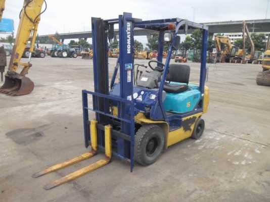 ขายถูก KOMATSU FD15-16ขนาด1.5ตัน เสา3เมตร เกียร์ธรรมดา เครื่องดีเซลC240ราคาต่อรองได้0816161541