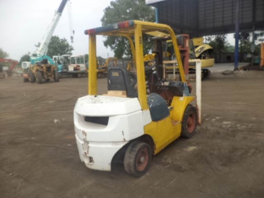 ขาย TOYOTA 7FD20ขนาด2ตัน เสา3เมตร เกียร์ธรรมดา เครื่องดีเซล2Z ราคาต่อรองได้