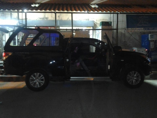 ราคาดาวน์80,000 บาทขายดาวน์รถบ้าน มาสด้าบีที50 โปร แต่งเครื่องเสียงพร้อม มีแครีบอย ไฟเดไลท์  รถ10เดือน โทร0845270148และ0878251066