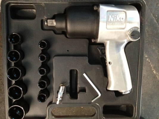 บ๊อคลม 4 หุน NIKO AIR IMPACT WRENCH SET