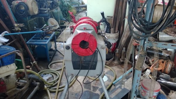 ขายเครื่องต๊าปเกลียวท่อ ขนาด 2 นิ้ว