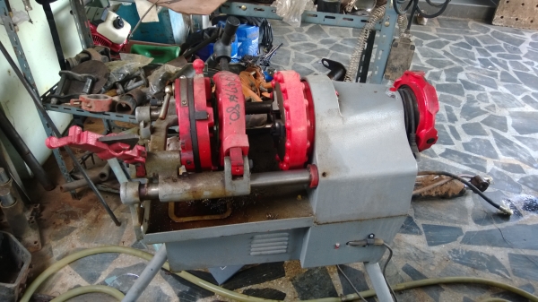 ขายเครื่องต๊าปเกลียวท่อ ขนาด 2 นิ้ว ขายเครื่องต๊าปเกลียวท่อ ขนาด 2 นิ้ว