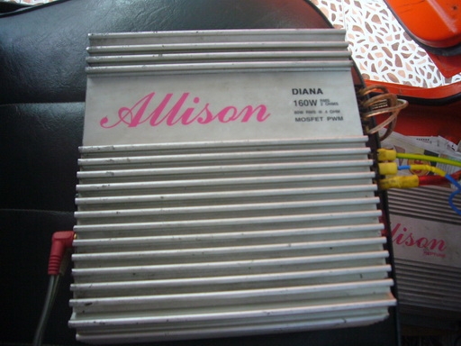 ขายเพาเวอร์แอมป์  500 บาท