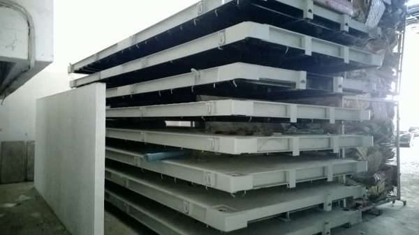 พื้นเรียบของ10ล้อหรือหางพ่วง ได้ทุกรุ่น ยาว6.5 ม.(มี9อัน) ขายอันละ8หมื่น