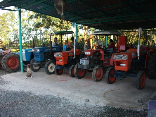 รถไถคูโบต้า แชมป์ 4WD HINIMOTO 4WD