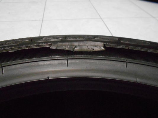 ขายยาง Dunlop 195/45/16 ปี 12 ดอกสวย 1 ชุด/ใส่-ถ่วงฟรีค่ะ