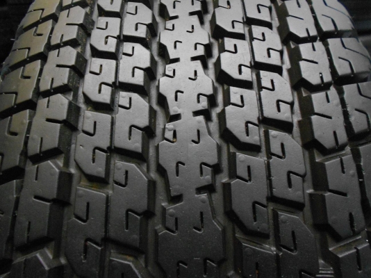ขายยาง bridestone Dueler 265 70/16 ป้ายแดงปลายปี 12 ดอกสวย ไม่มีปะ 1 ชุด/ใส่,ถ่วงฟรีค่ะ