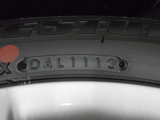 ขายล้อแม็ก Nissan Almera ขอบ 15 พร้อมยางป้ายแดงปี 13/เทิร์นได้-ใส่ฟรีค่ะ ขายล้อแม็ก Nissan Almera ขอบ 15 พร้อมยางป้ายแดงปี 13/เทิร์นได้-ใส่ฟรีค่ะ