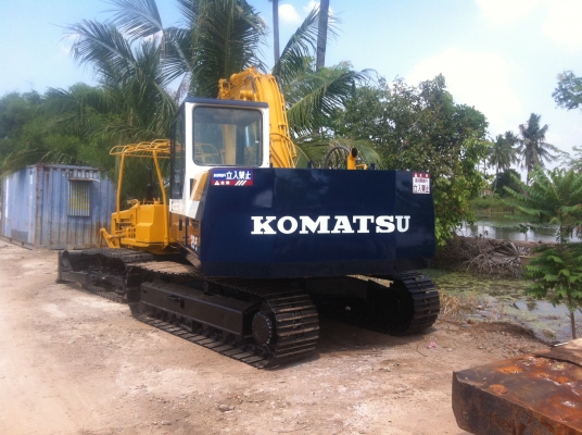 ขายรถแมคโครPC100-5 สภาพพร้อมใช้ มีลายหัวเจาะ สนใจติดต่อ บอย085-156-2314