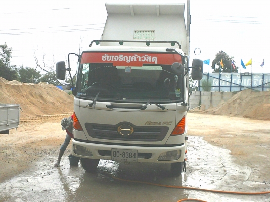 เจ้าของขายเอง hino FC 150 แรง เฟืองช้า ปี 50 ดั้ม  950,000