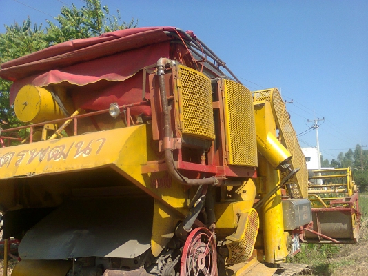 ขายรถเกี่ยวเกษตร