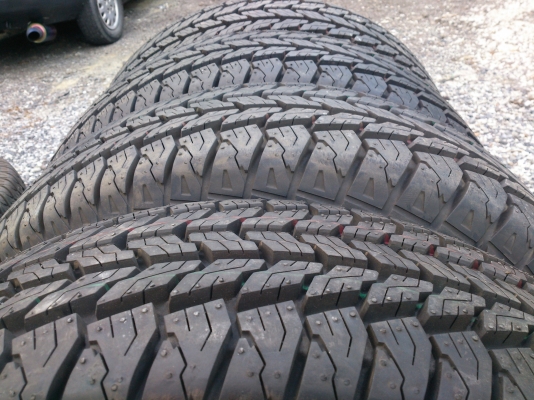 ขายยางใหม่เก่าเก็บ TOYO 31X10.50R15 MADE IN JAPAN จำนวน 2 ชุด  ชุดละ9500