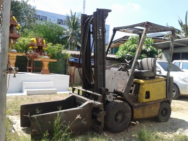 ขายรถยกโฟร์คลิฟท์ ยี่ห้อYale1.5 ตัน ( ตามสภาพ ) ขายรถยกโฟร์คลิฟท์ ยี่ห้อYale1.5 ตัน ( ตามสภาพ )