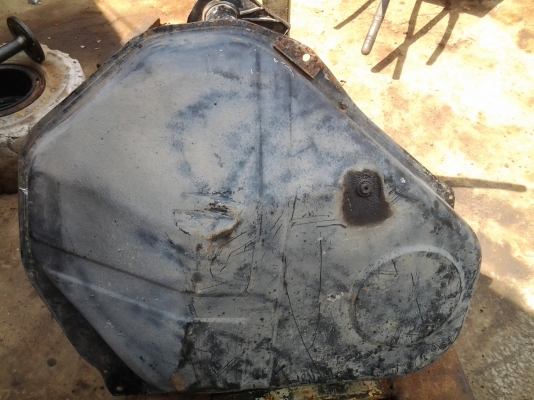 ขายถังนํ้ามัน  BM  1500  บาท