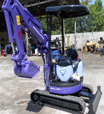 ขายรถขุดขนาดเล็ก KOMUTSU PC10-UU -3 รุ่น3 ใส่ท้ายรถปิคอัพได้