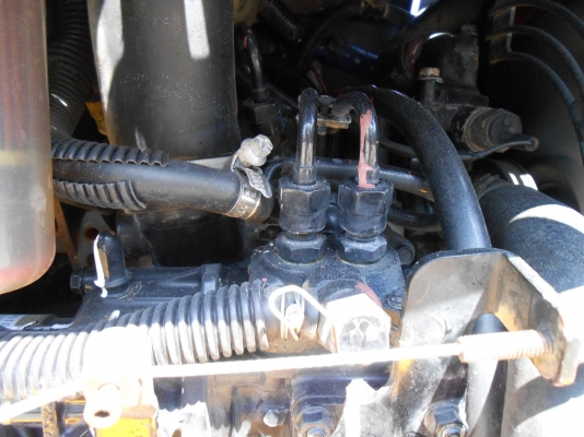 ขายรถขุดขนาดเล็ก KOMUTSU PC10-UU -3 รุ่น3 ใส่ท้ายรถปิคอัพได้