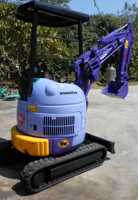 ขายรถขุดขนาดเล็ก KOMUTSU PC10-UU -3 รุ่น3 ใส่ท้ายรถปิคอัพได้